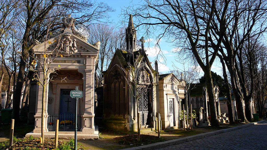 Pà¨re Lachaise Cemetery